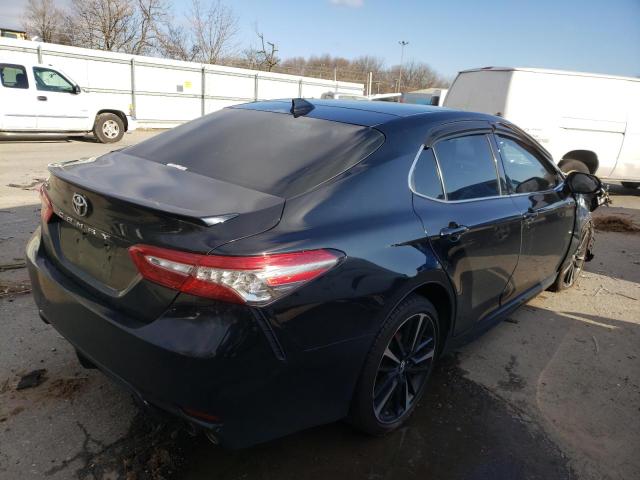 Photo 2 VIN: 4T1BZ1HK4JU002091 - TOYOTA CAMRY XSE 