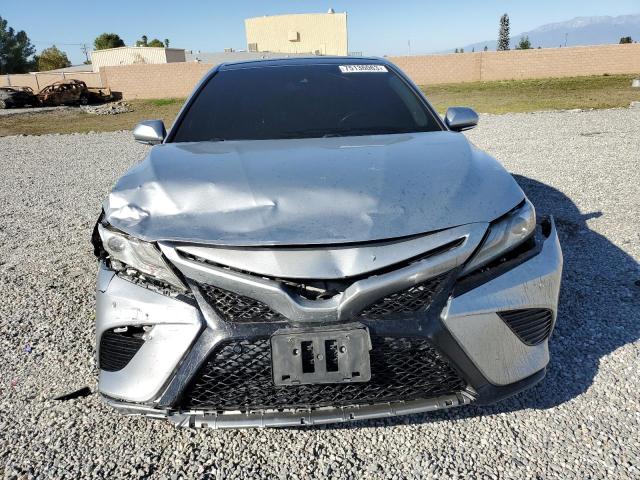 Photo 4 VIN: 4T1BZ1HK4JU002835 - TOYOTA CAMRY 