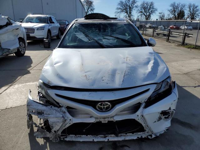 Photo 4 VIN: 4T1BZ1HK4JU016945 - TOYOTA CAMRY 