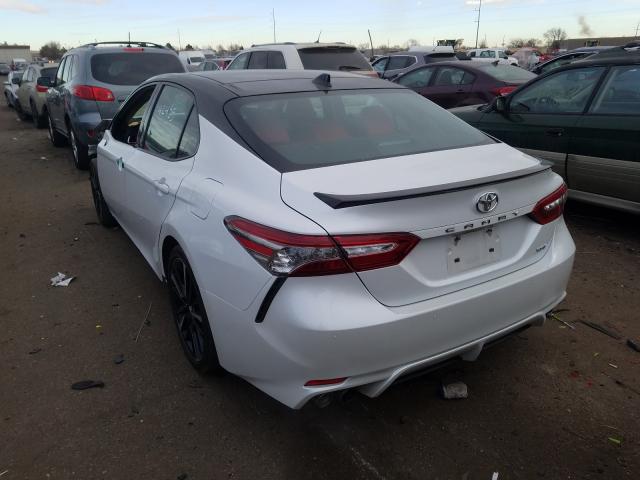 Photo 2 VIN: 4T1BZ1HK6JU006837 - TOYOTA CAMRY XSE 