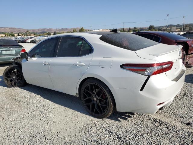 Photo 1 VIN: 4T1BZ1HK6JU011617 - TOYOTA CAMRY XSE 