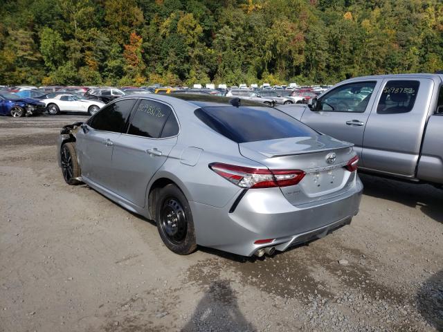 Photo 2 VIN: 4T1BZ1HK6JU019278 - TOYOTA CAMRY XSE 