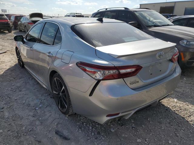 Photo 2 VIN: 4T1BZ1HK7JU008838 - TOYOTA CAMRY XSE 