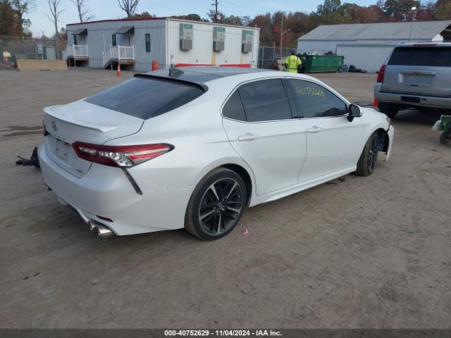 Photo 3 VIN: 4T1BZ1HK7JU017748 - TOYOTA CAMRY 