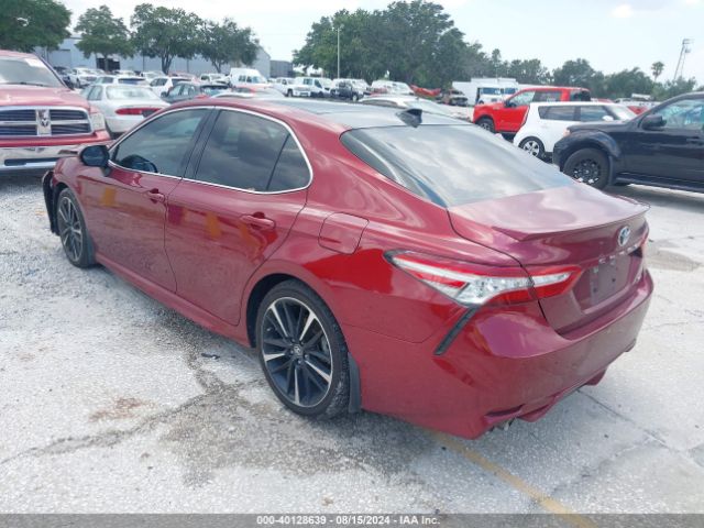 Photo 2 VIN: 4T1BZ1HK7JU506375 - TOYOTA CAMRY 