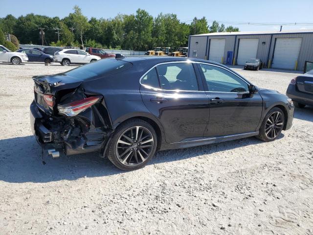 Photo 2 VIN: 4T1BZ1HK8JU009075 - TOYOTA CAMRY XSE 