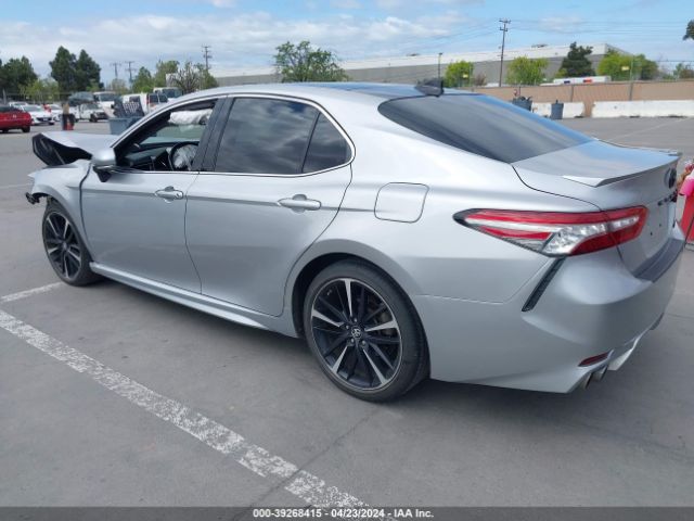 Photo 2 VIN: 4T1BZ1HK8JU504795 - TOYOTA CAMRY 