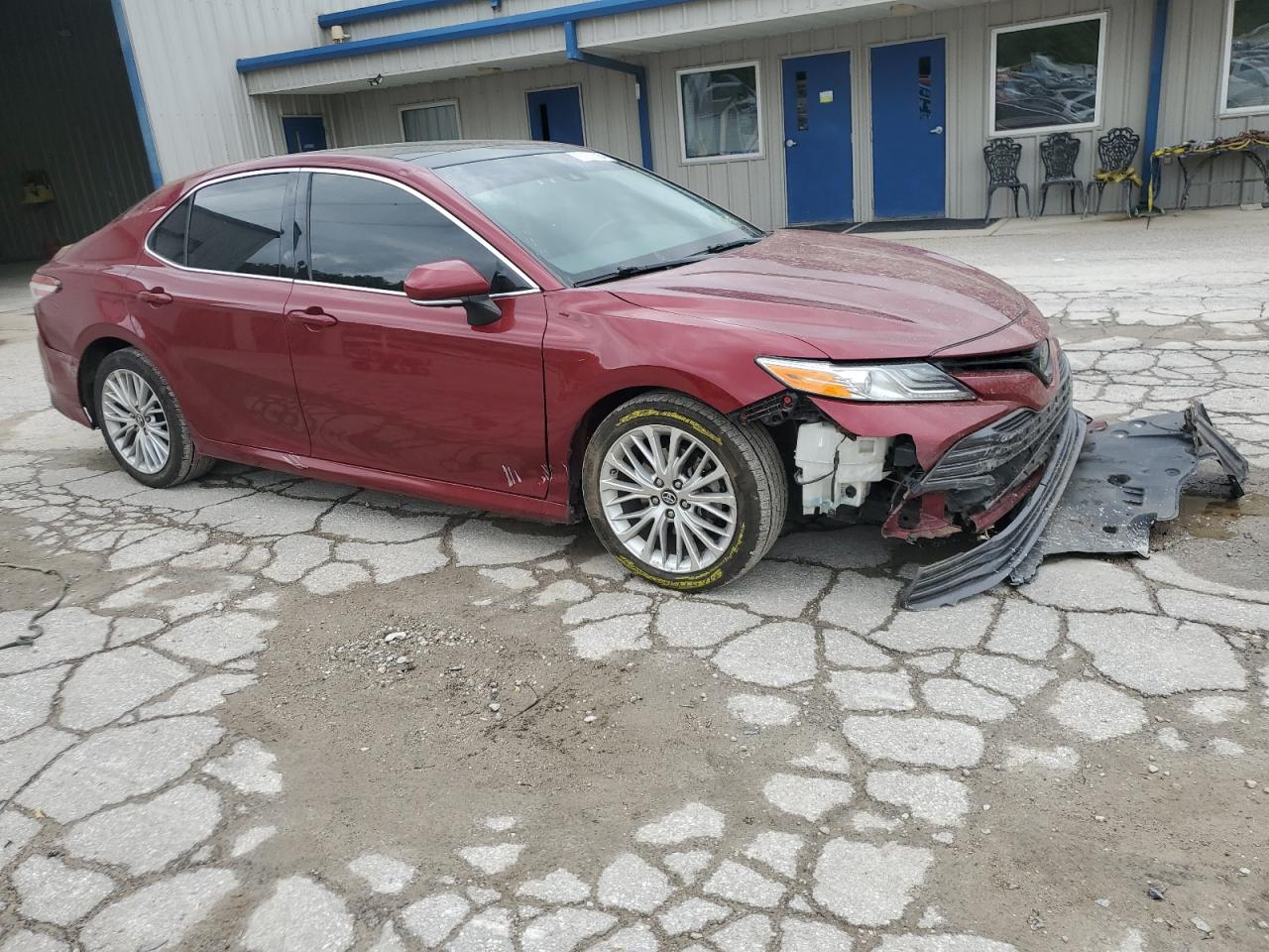 Photo 3 VIN: 4T1BZ1HK8KU507391 - TOYOTA CAMRY 