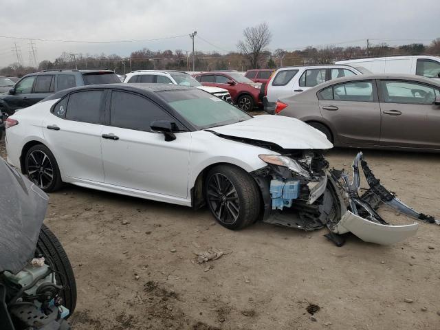 Photo 3 VIN: 4T1BZ1HK9JU012504 - TOYOTA CAMRY 