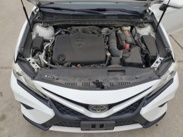 Photo 10 VIN: 4T1BZ1HK9JU015953 - TOYOTA CAMRY XSE 