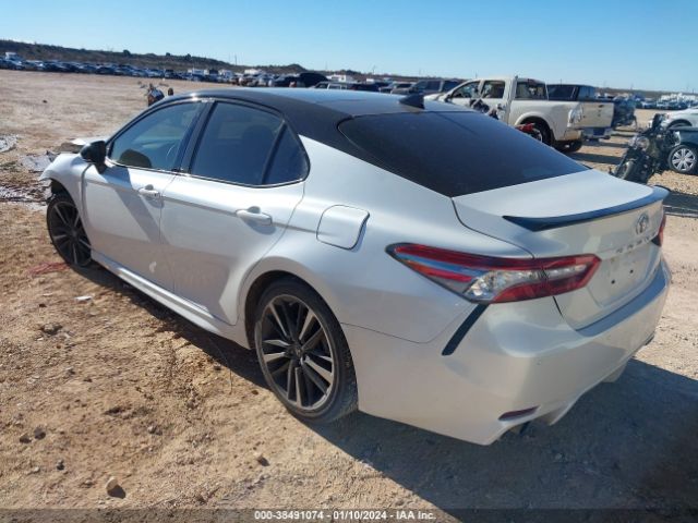 Photo 2 VIN: 4T1BZ1HK9JU016391 - TOYOTA CAMRY 