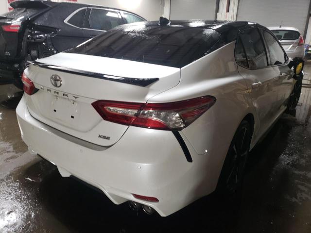 Photo 3 VIN: 4T1BZ1HKXKU028826 - TOYOTA CAMRY XSE 