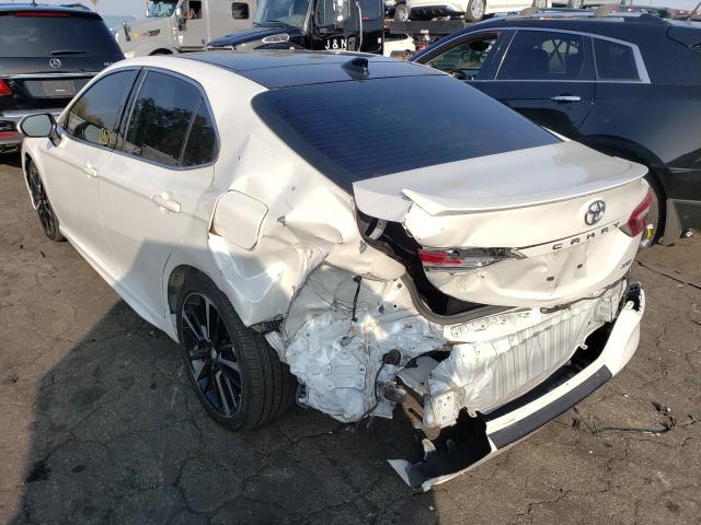 Photo 2 VIN: 4T1BZ1HKXKU032603 - TOYOTA CAMRY XSE 