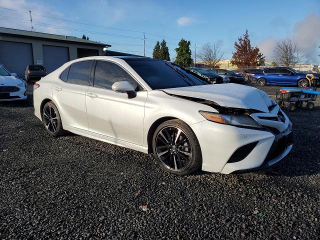 Photo 3 VIN: 4T1BZ1HKXKU507747 - TOYOTA CAMRY XSE 