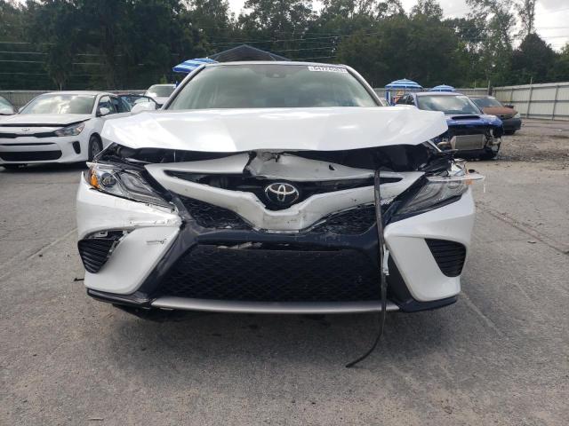 Photo 4 VIN: 4T1BZ1HKXKU508977 - TOYOTA CAMRY XSE 