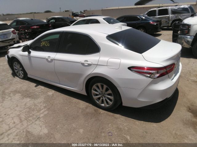 Photo 2 VIN: 4T1C11AK0LU317236 - TOYOTA CAMRY 