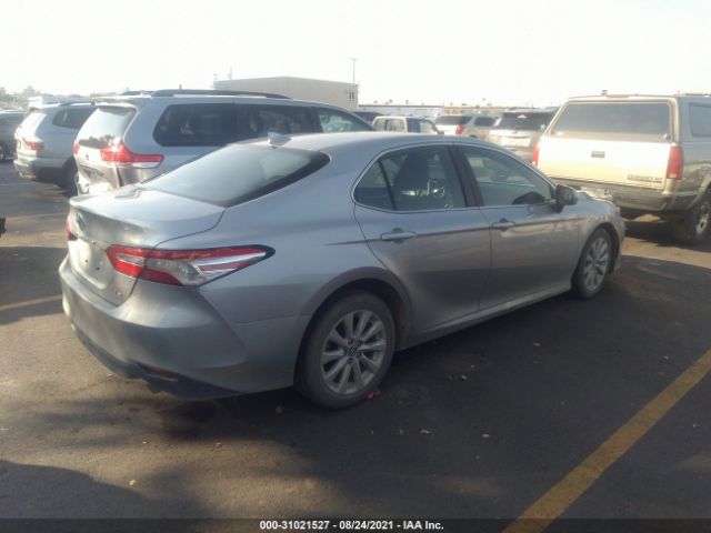 Photo 3 VIN: 4T1C11AK0LU327152 - TOYOTA CAMRY 