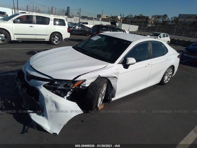 Photo 1 VIN: 4T1C11AK0LU875765 - TOYOTA CAMRY 