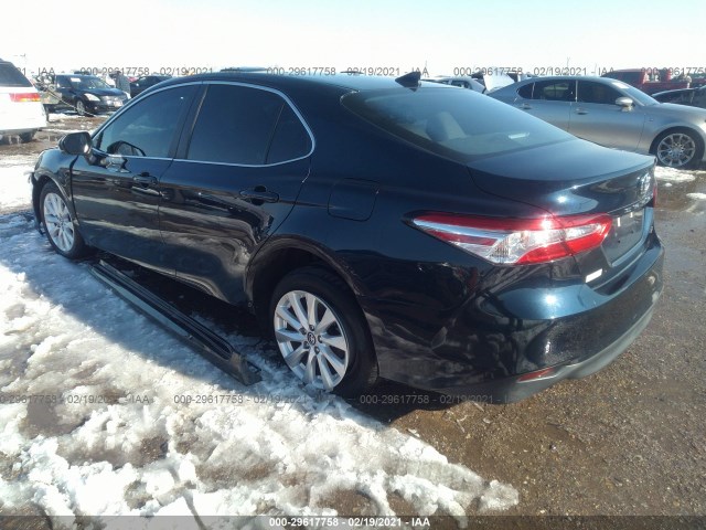 Photo 2 VIN: 4T1C11AK0LU883851 - TOYOTA CAMRY 