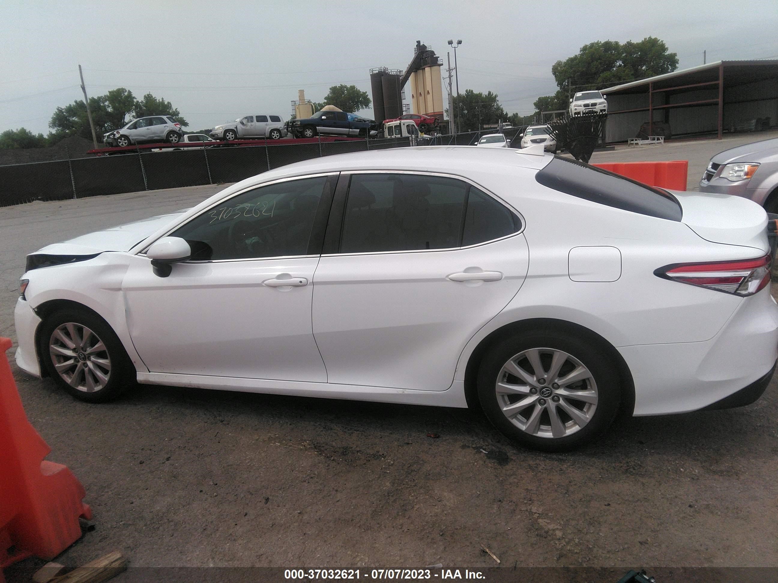 Photo 13 VIN: 4T1C11AK0LU908635 - TOYOTA CAMRY 