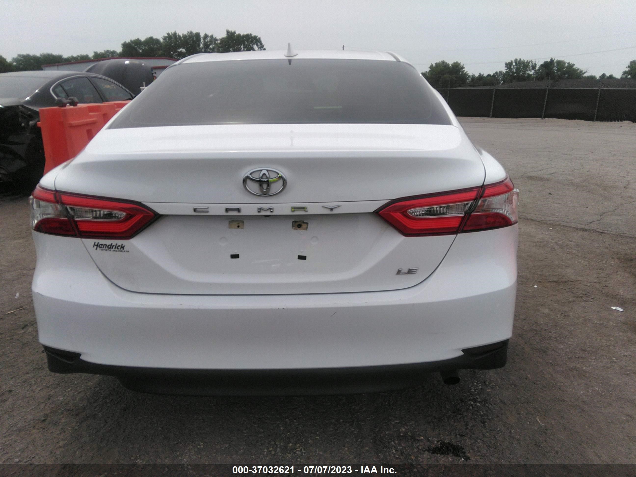 Photo 15 VIN: 4T1C11AK0LU908635 - TOYOTA CAMRY 