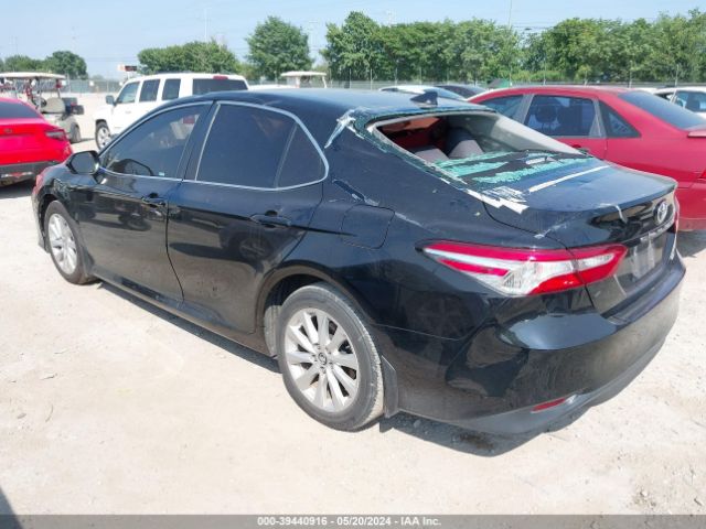 Photo 2 VIN: 4T1C11AK0LU933390 - TOYOTA CAMRY 