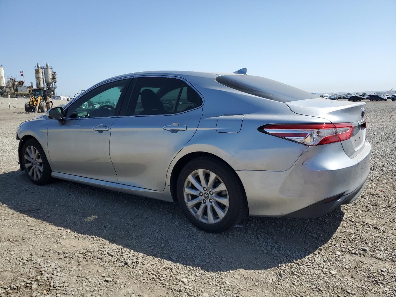 Photo 1 VIN: 4T1C11AK0LU938752 - TOYOTA CAMRY 