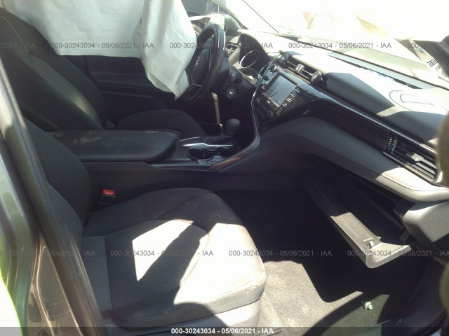 Photo 4 VIN: 4T1C11AK0LU965949 - TOYOTA CAMRY 