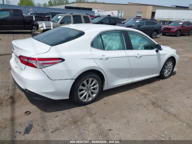 Photo 3 VIN: 4T1C11AK0LU999440 - TOYOTA CAMRY 