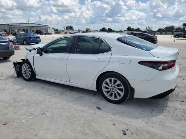 Photo 1 VIN: 4T1C11AK0MU530852 - TOYOTA CAMRY LE 