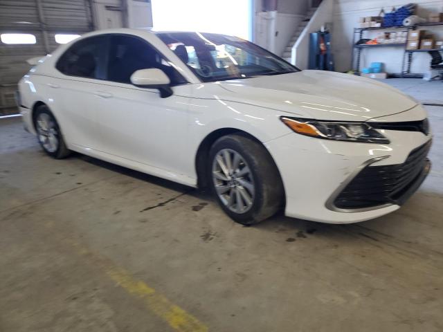 Photo 3 VIN: 4T1C11AK0MU563527 - TOYOTA CAMRY LE 