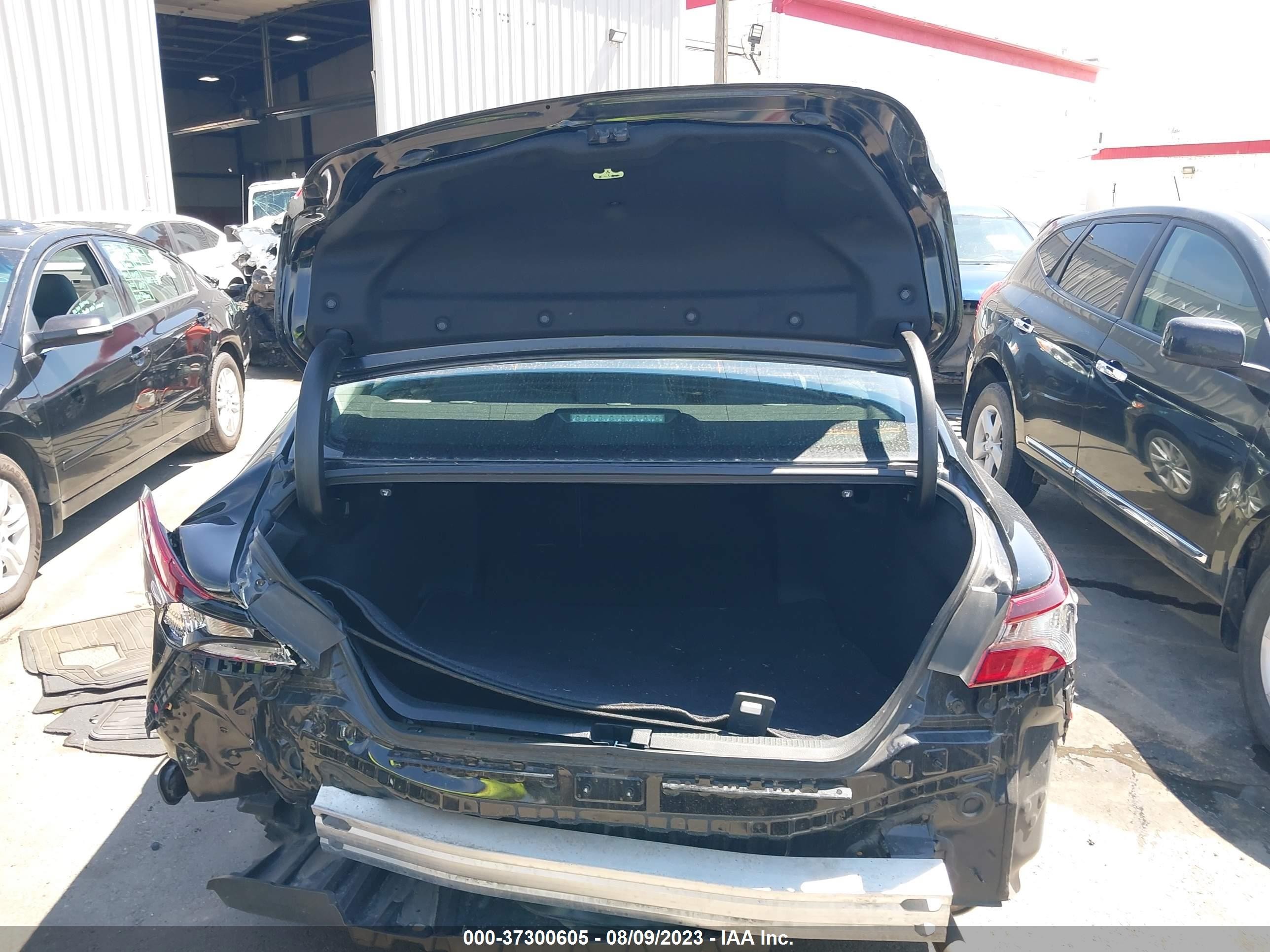 Photo 16 VIN: 4T1C11AK0NU647154 - TOYOTA CAMRY 