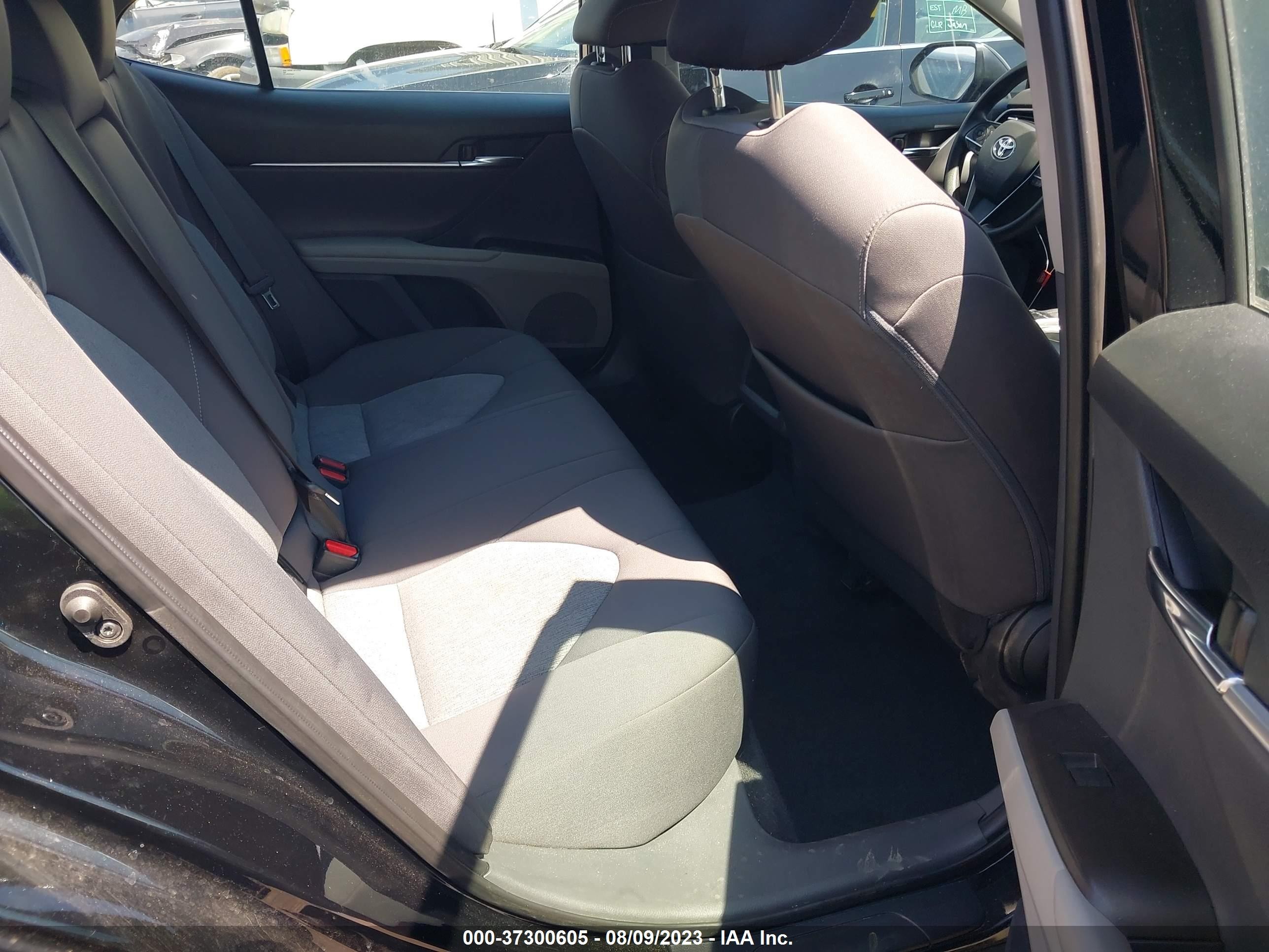 Photo 7 VIN: 4T1C11AK0NU647154 - TOYOTA CAMRY 