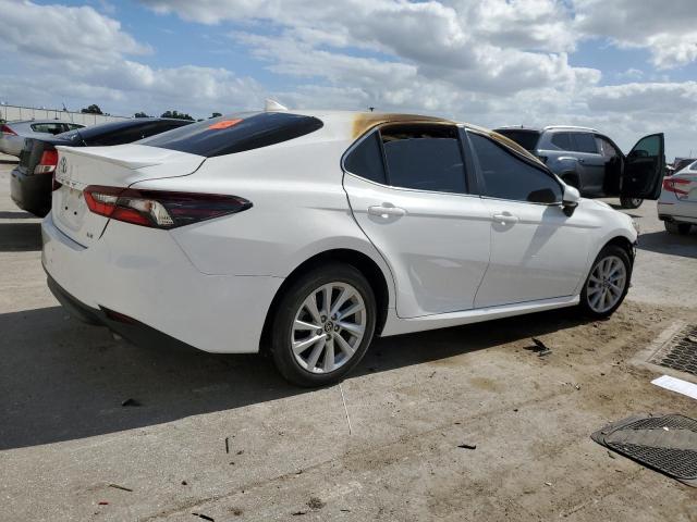 Photo 2 VIN: 4T1C11AK0NU694846 - TOYOTA CAMRY 