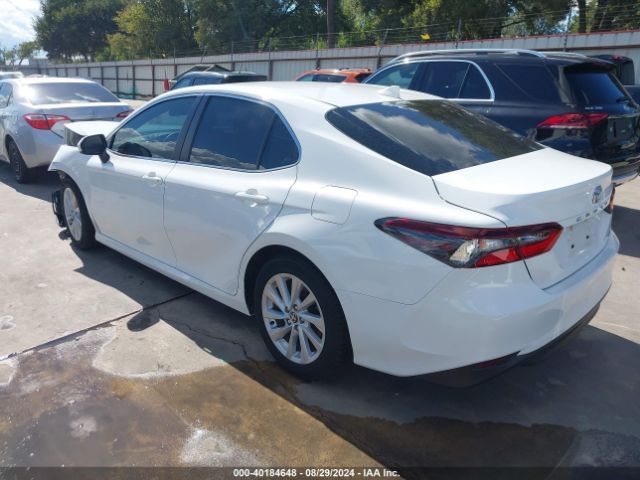 Photo 2 VIN: 4T1C11AK0PU093925 - TOYOTA CAMRY 