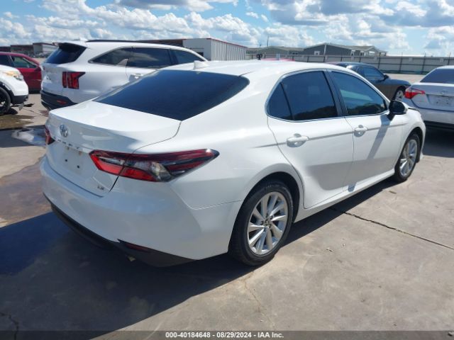 Photo 3 VIN: 4T1C11AK0PU093925 - TOYOTA CAMRY 