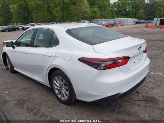 Photo 2 VIN: 4T1C11AK0PU798157 - TOYOTA CAMRY 