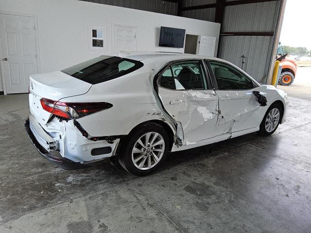 Photo 2 VIN: 4T1C11AK0RU222250 - TOYOTA CAMRY LE 