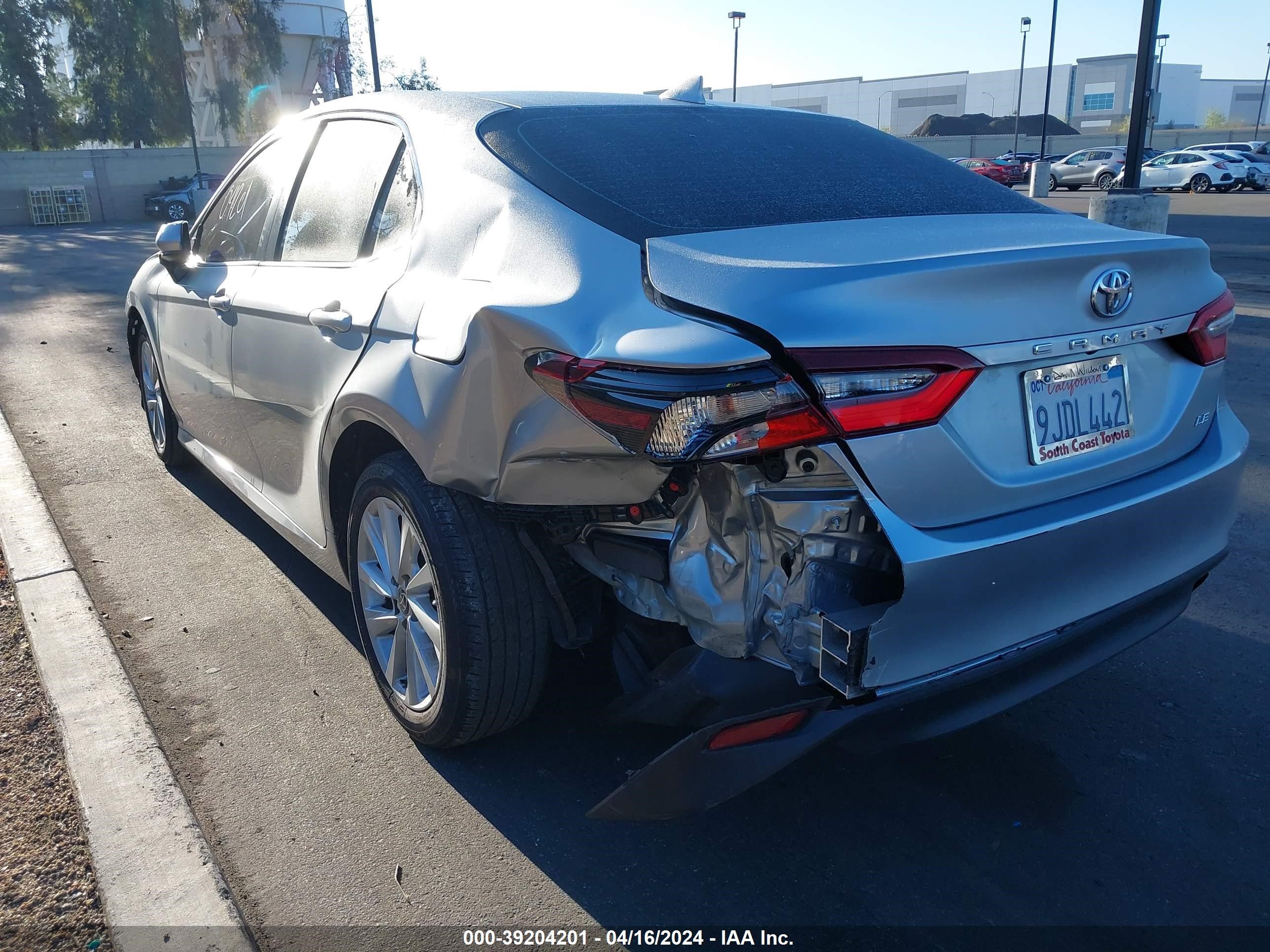 Photo 5 VIN: 4T1C11AK0RU855105 - TOYOTA CAMRY 