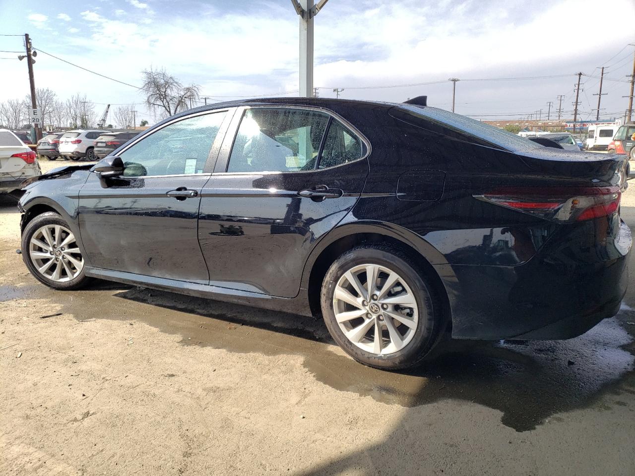 Photo 1 VIN: 4T1C11AK0RU893319 - TOYOTA CAMRY 