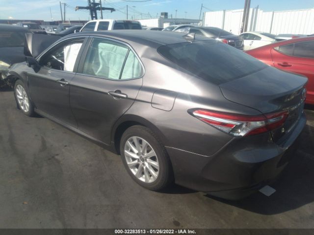 Photo 2 VIN: 4T1C11AK1LU362220 - TOYOTA CAMRY 