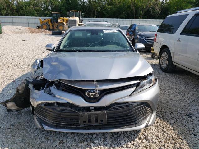 Photo 4 VIN: 4T1C11AK1LU500001 - TOYOTA CAMRY LE 