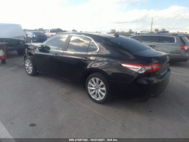 Photo 2 VIN: 4T1C11AK1LU867822 - TOYOTA CAMRY 