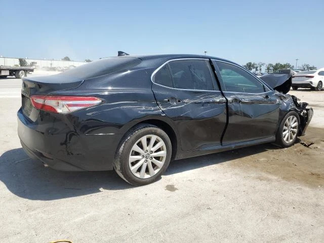 Photo 2 VIN: 4T1C11AK1LU912726 - TOYOTA CAMRY LE 