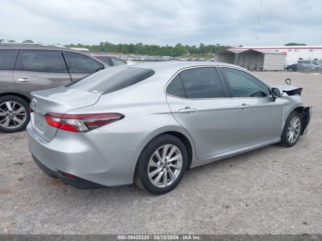 Photo 3 VIN: 4T1C11AK1MU482925 - TOYOTA CAMRY 