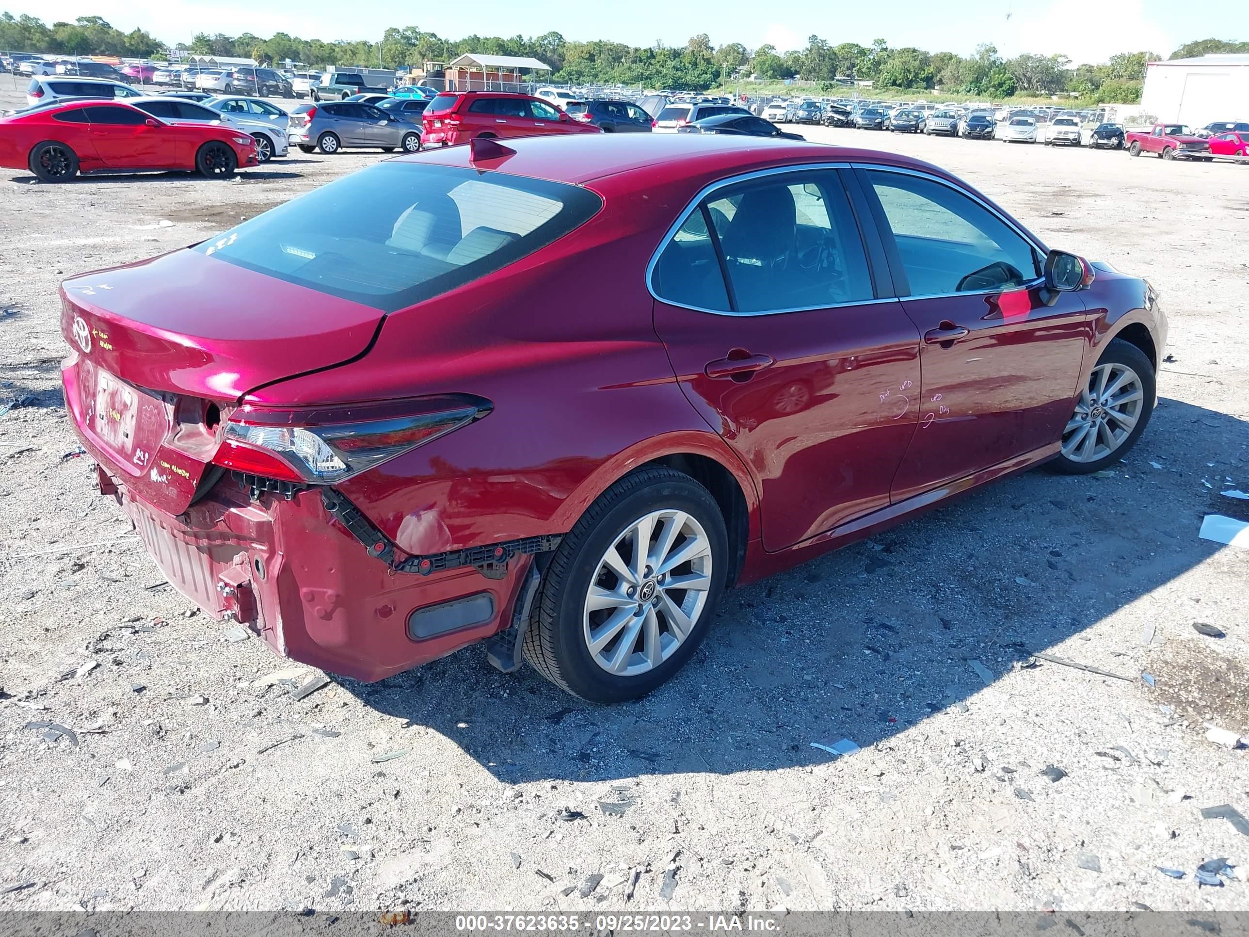 Photo 3 VIN: 4T1C11AK1MU547434 - TOYOTA CAMRY 