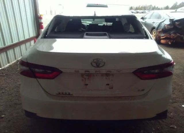 Photo 5 VIN: 4T1C11AK1NU628693 - TOYOTA CAMRY 