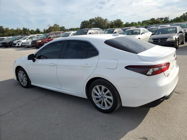 Photo 1 VIN: 4T1C11AK1NU643176 - TOYOTA CAMRY 