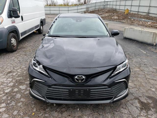 Photo 4 VIN: 4T1C11AK1PU134899 - TOYOTA CAMRY 