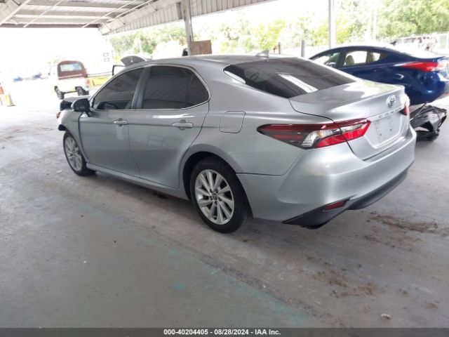 Photo 2 VIN: 4T1C11AK1PU731924 - TOYOTA CAMRY 